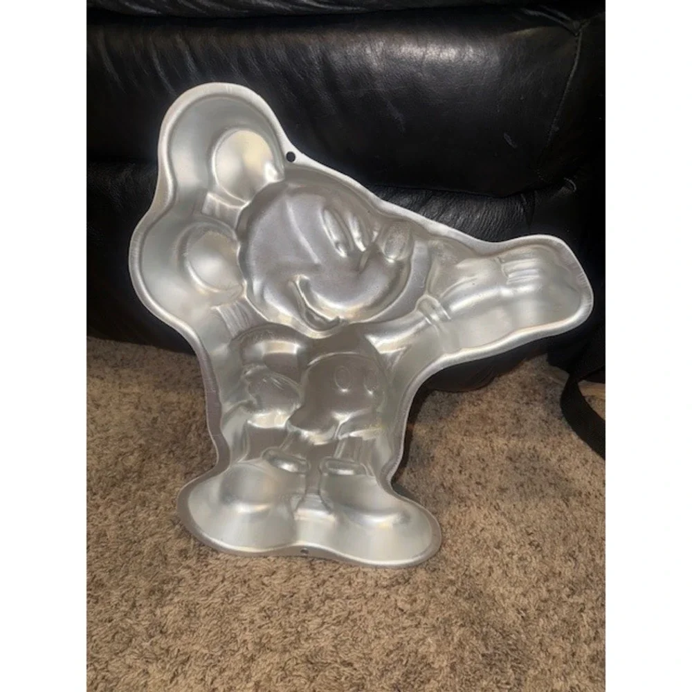 Wilton Mickey Mouse Cake Pan Disney Unlimited‎ Aluminum Baking Mold with Insert